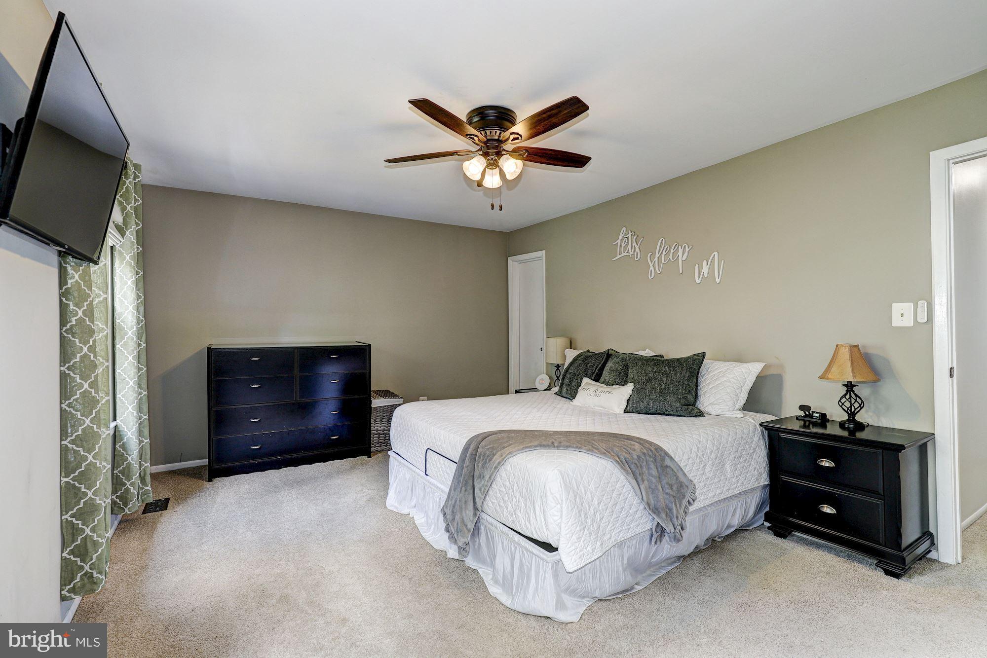2531 Ebony Road Parkville, MD 21234 - Photo 6 of 51 Primary Bedroom Suite