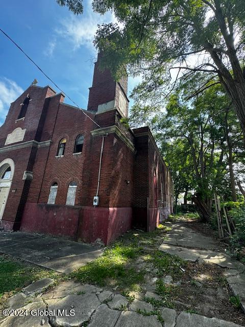 535 Schenectady Street Schenectady, NY 12307 - Photo 3 of 12 IMG_0661