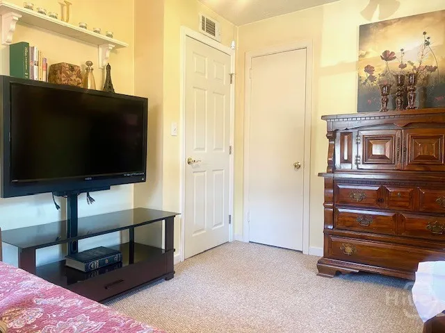 $375,000 | 2006 Cokesbury Drive, Savannah, GA 31406