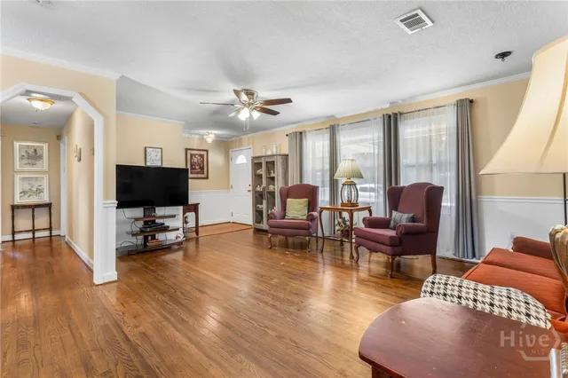 $375,000 | 2006 Cokesbury Drive, Savannah, GA 31406