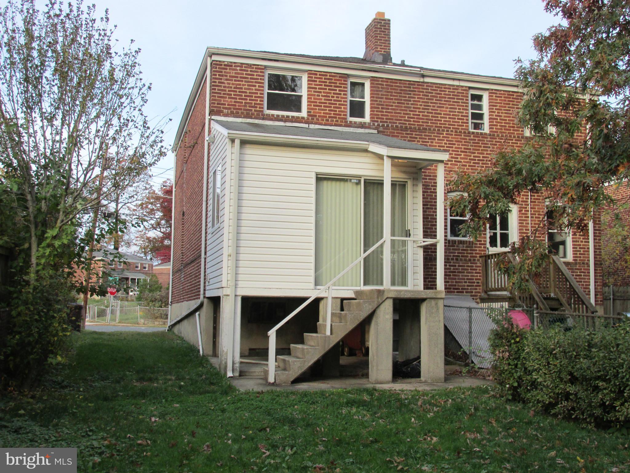 1605 Naturo Road Baltimore, MD 21286 - Photo 13 of 18 Rear addition overlooking back yard!
