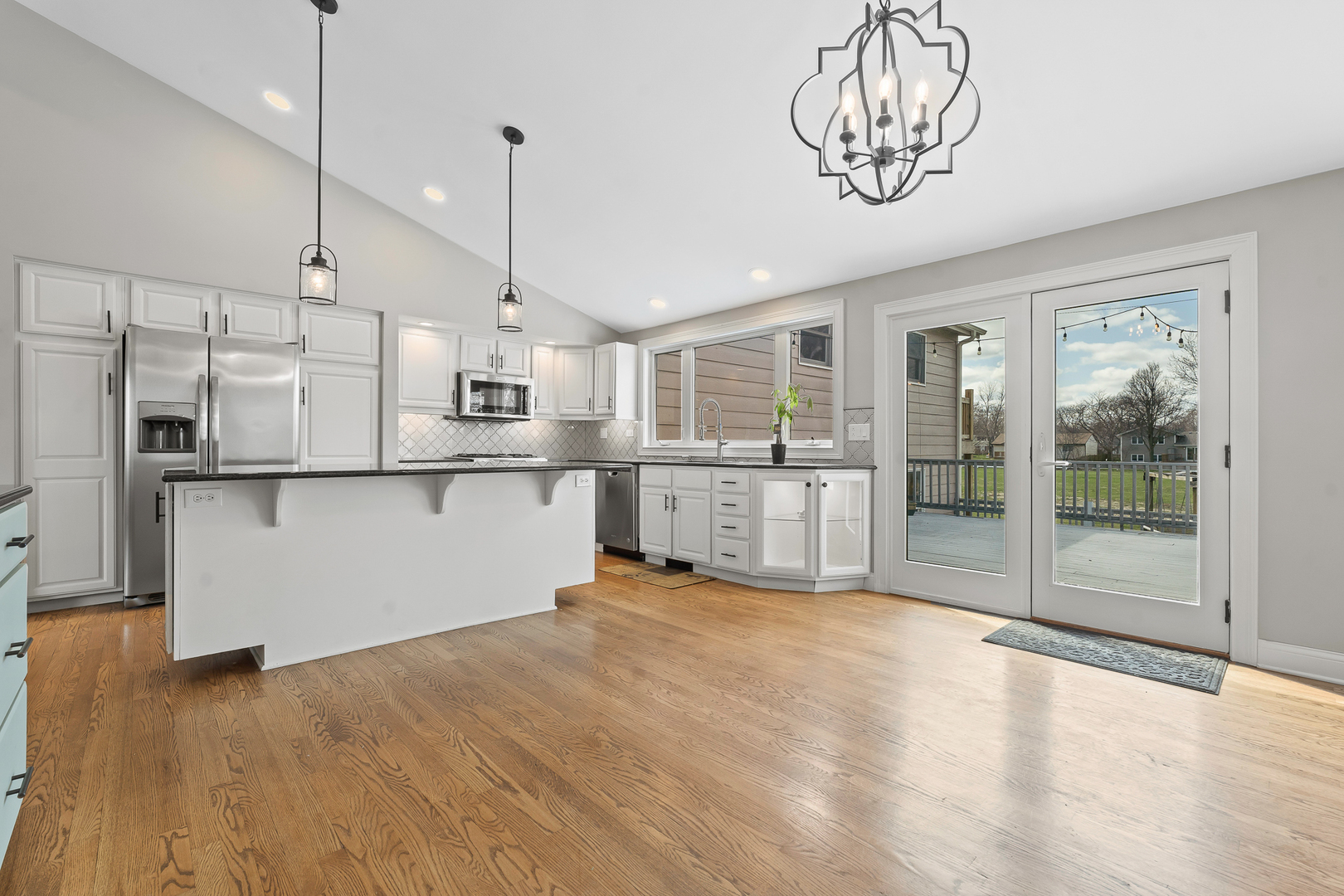 2S216 Riverside Avenue Warrenville, IL 60555 - Photo 12 of 55