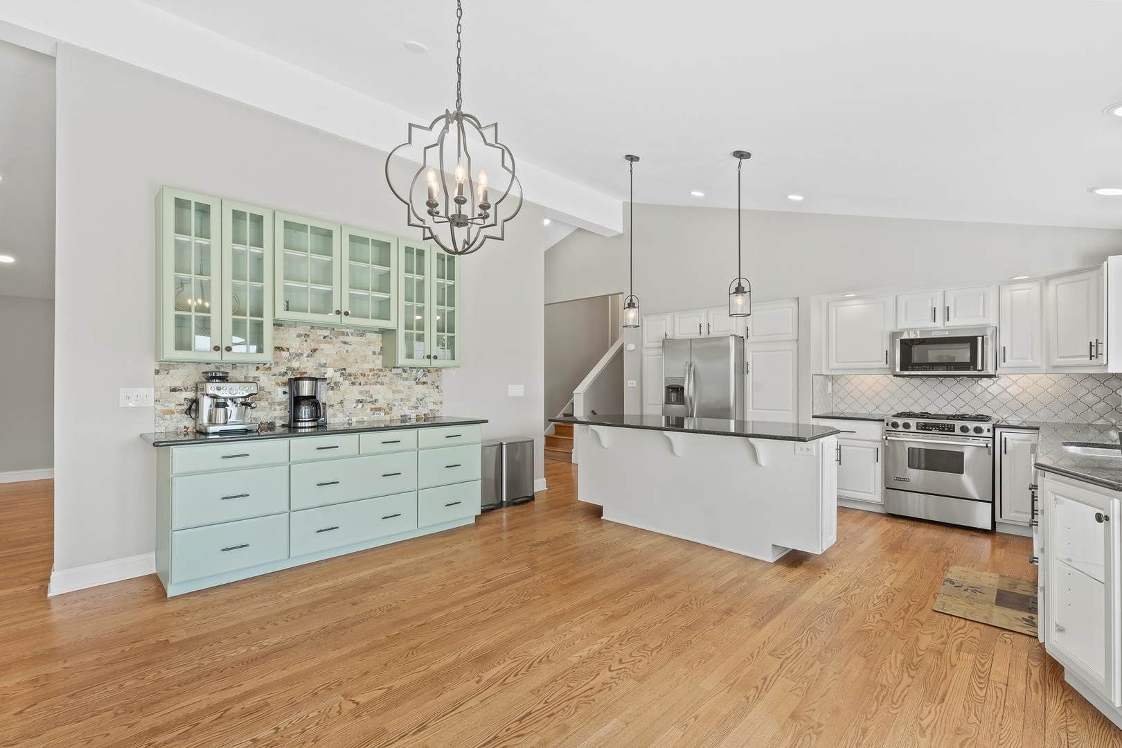 2S216 Riverside Avenue Warrenville, IL 60555 - Photo 19 of 55