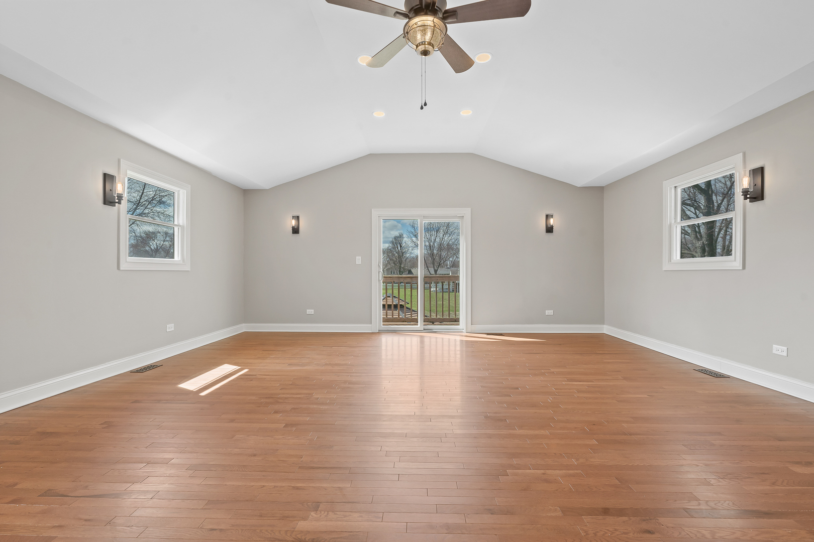 2S216 Riverside Avenue Warrenville, IL 60555 - Photo 24 of 55