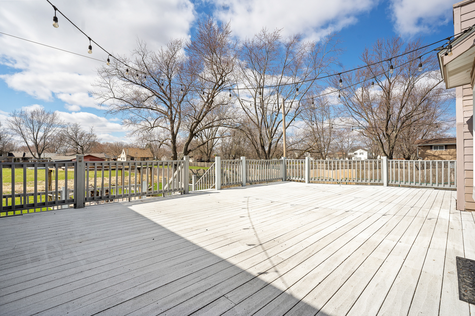 2S216 Riverside Avenue Warrenville, IL 60555 - Photo 39 of 55