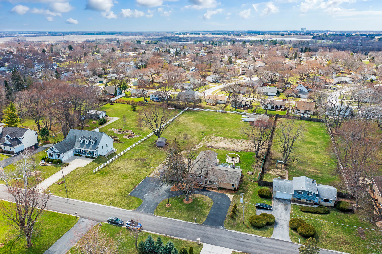 2S216 Riverside Avenue Warrenville, IL 60555 - Photo 5 of 55