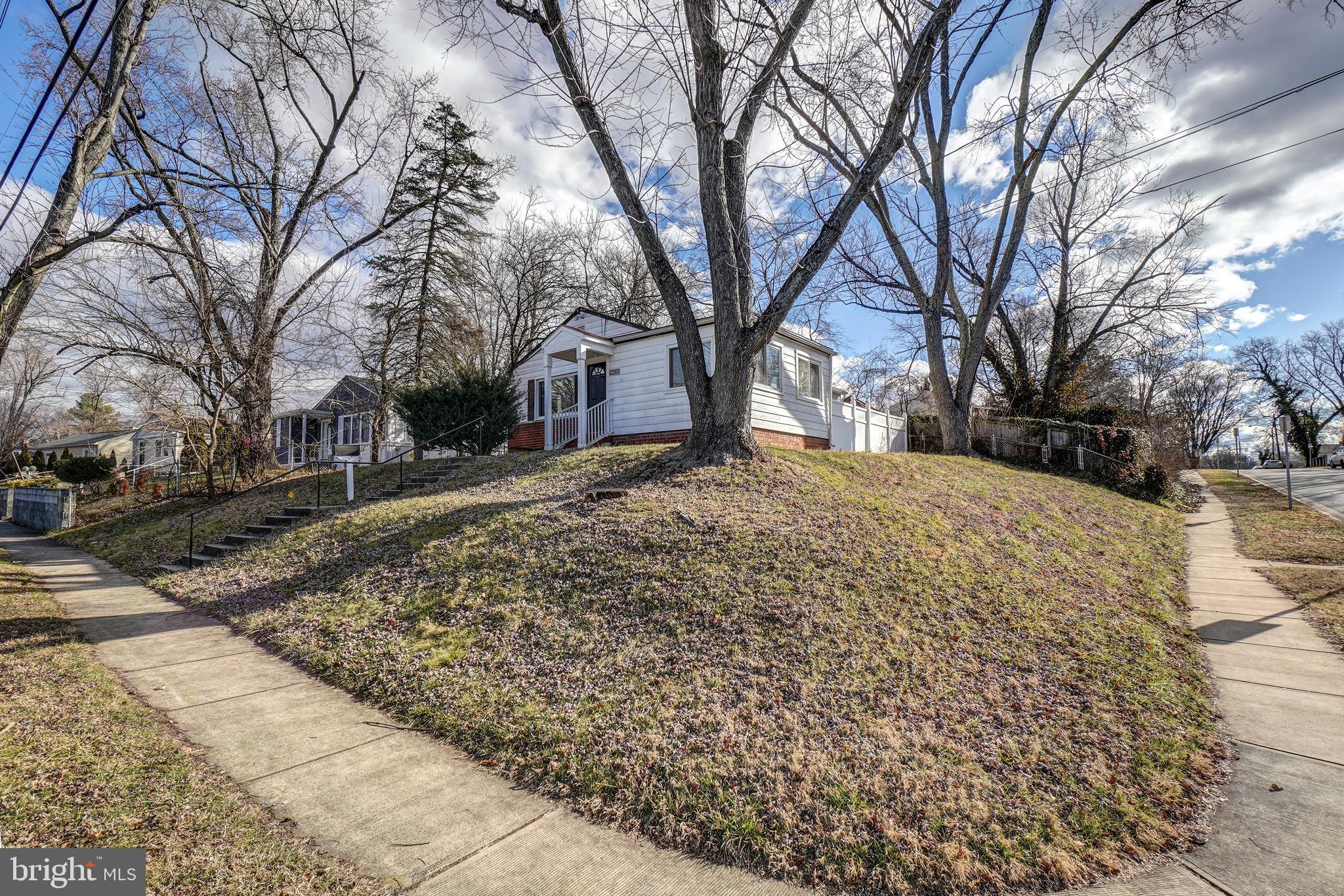 12301 Dalewood Drive Silver Spring, MD 20902 - Photo 13 of 50