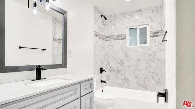 $3,500 | 428 South Meridian Avenue, Rialto, CA 92376