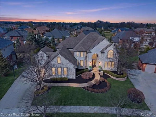 $995,000 | 7219 Vista Drive, Utica, MI 48316