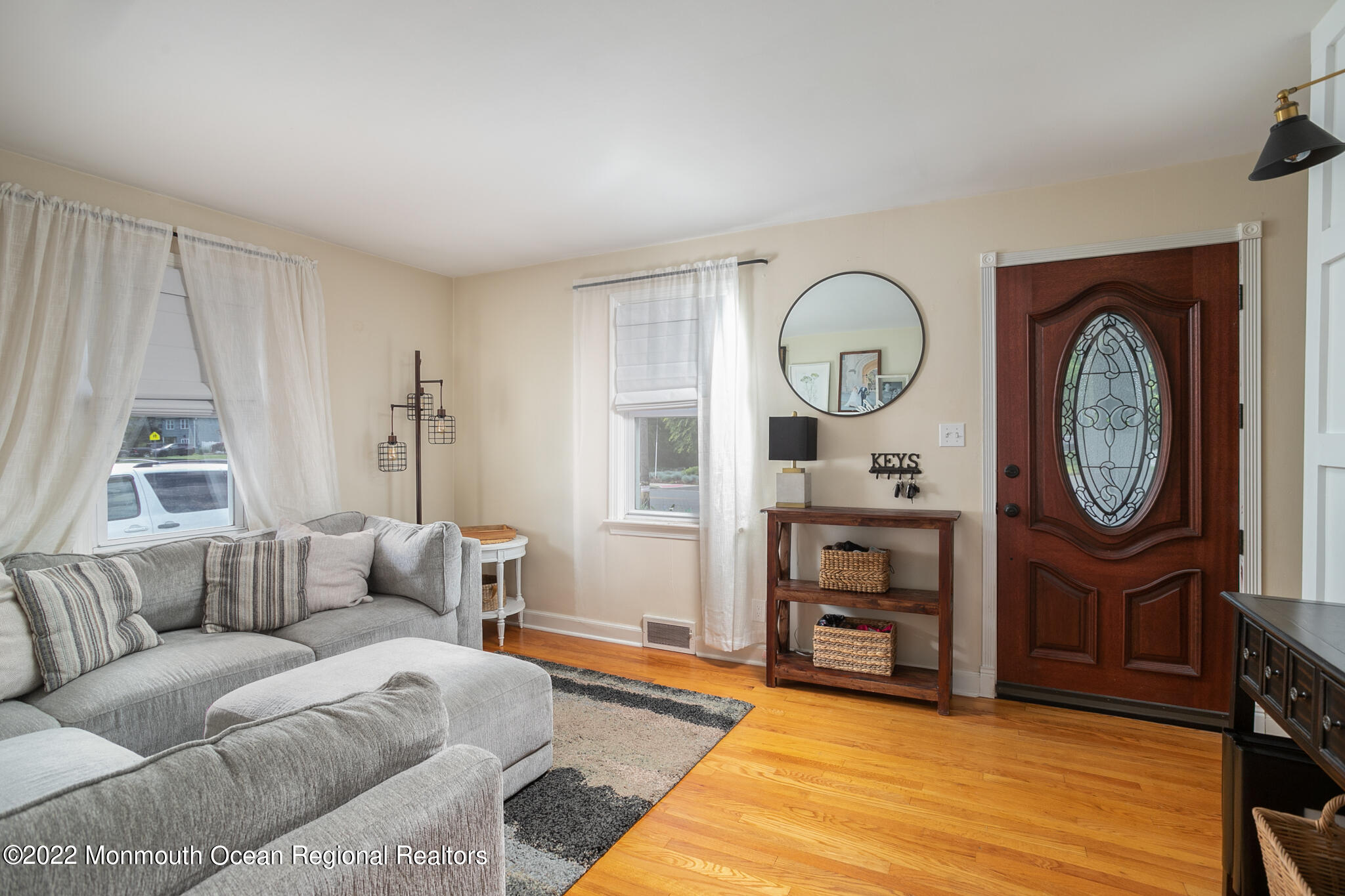3232 Nottingham Way Hamilton, NJ 08619 - Photo 6 of 33 3232 Nottingham-6