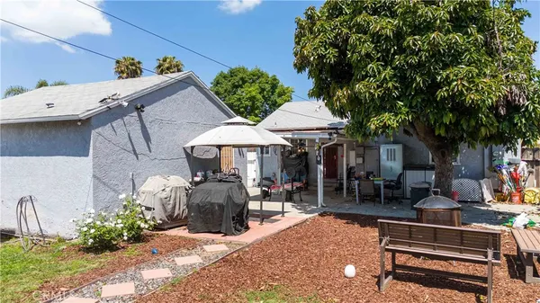 $720,000 | 132 West 52nd Street, Long Beach, CA 90805