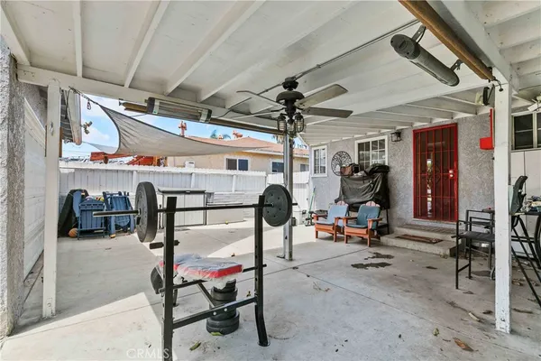 $720,000 | 132 West 52nd Street, Long Beach, CA 90805
