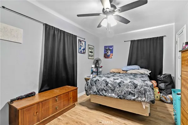 $720,000 | 132 West 52nd Street, Long Beach, CA 90805