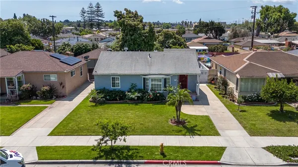 $720,000 | 132 West 52nd Street, Long Beach, CA 90805