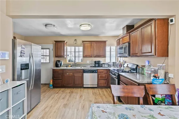 $720,000 | 132 West 52nd Street, Long Beach, CA 90805