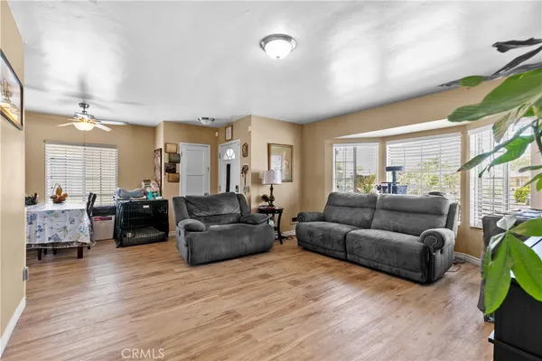 $720,000 | 132 West 52nd Street, Long Beach, CA 90805