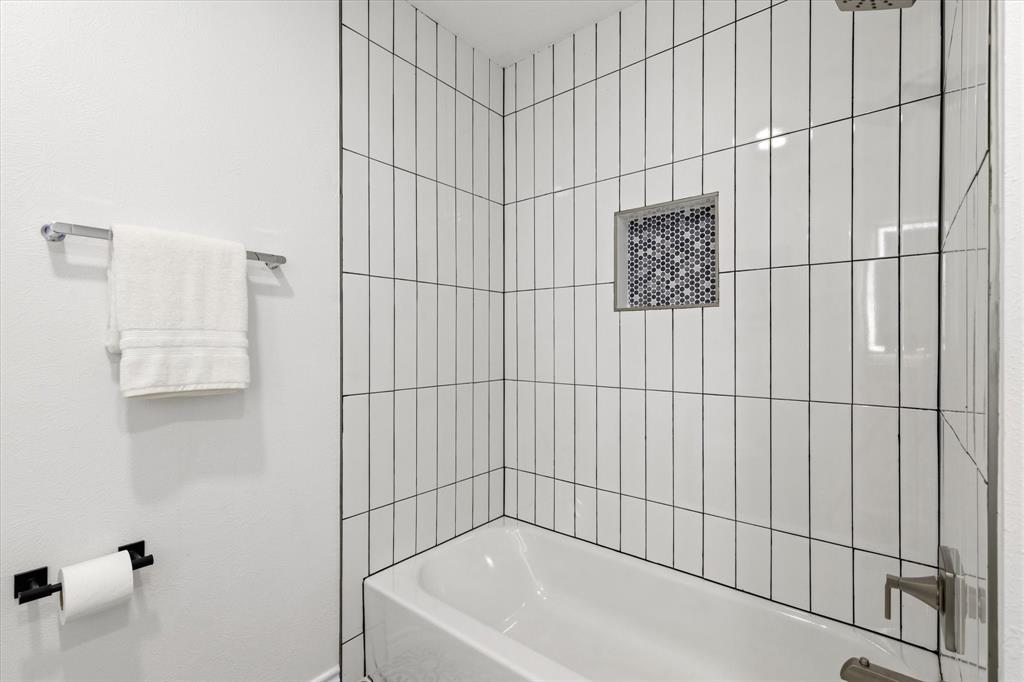 4837 Ashbrook Road Dallas, TX 75227 - Photo 28 of 40