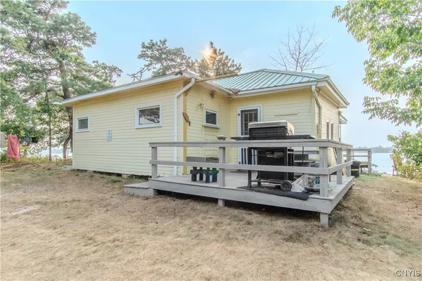 $1,199,990 | 48571 Wintergreen, Redwood, NY 13679
