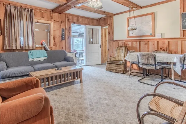 $1,199,990 | 48571 Wintergreen, Redwood, NY 13679