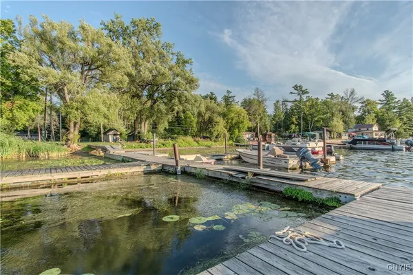 $1,199,990 | 48571 Wintergreen, Redwood, NY 13679