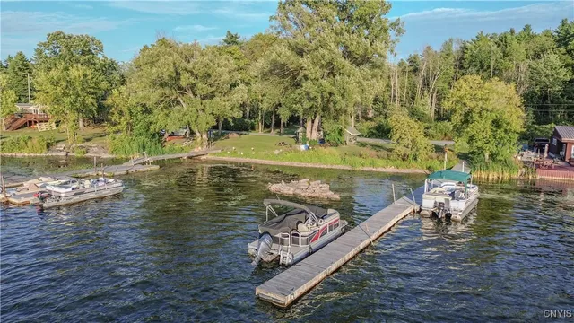 $1,199,990 | 48571 Wintergreen, Redwood, NY 13679