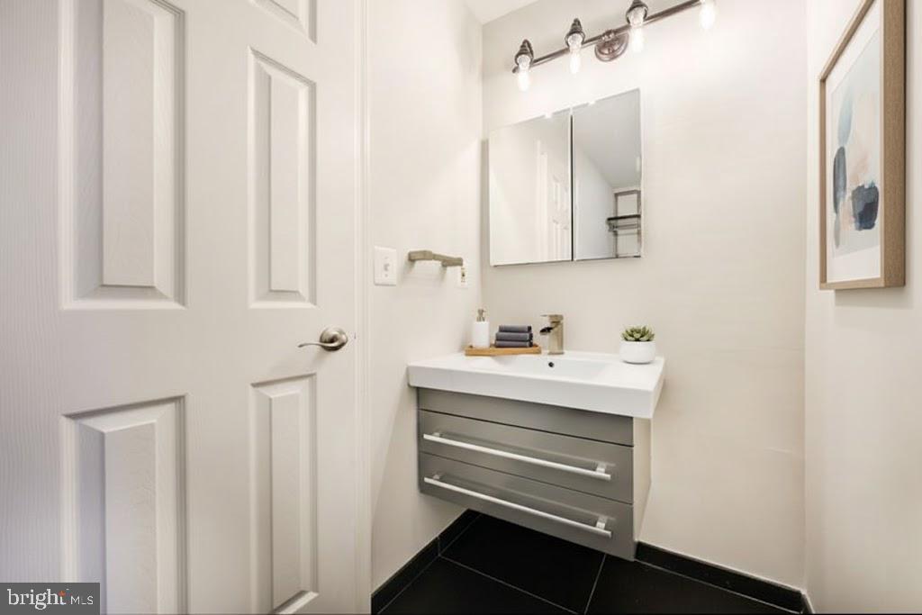 1904 Winterport Cl Reston, VA 20191 - Photo 36 of 55