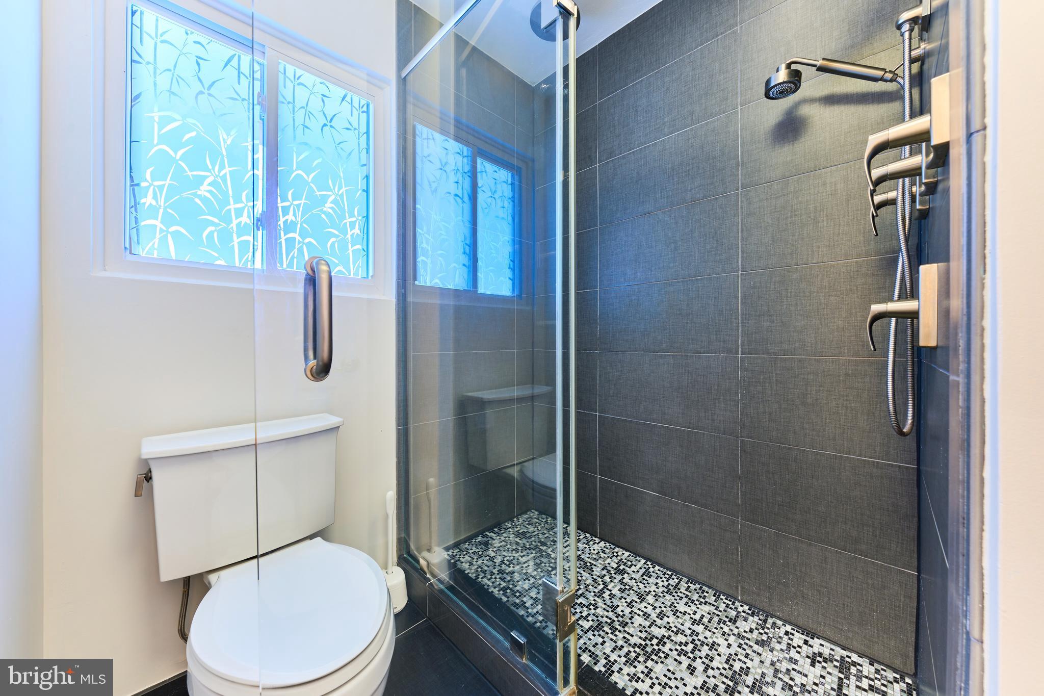 1904 Winterport Cl Reston, VA 20191 - Photo 38 of 55