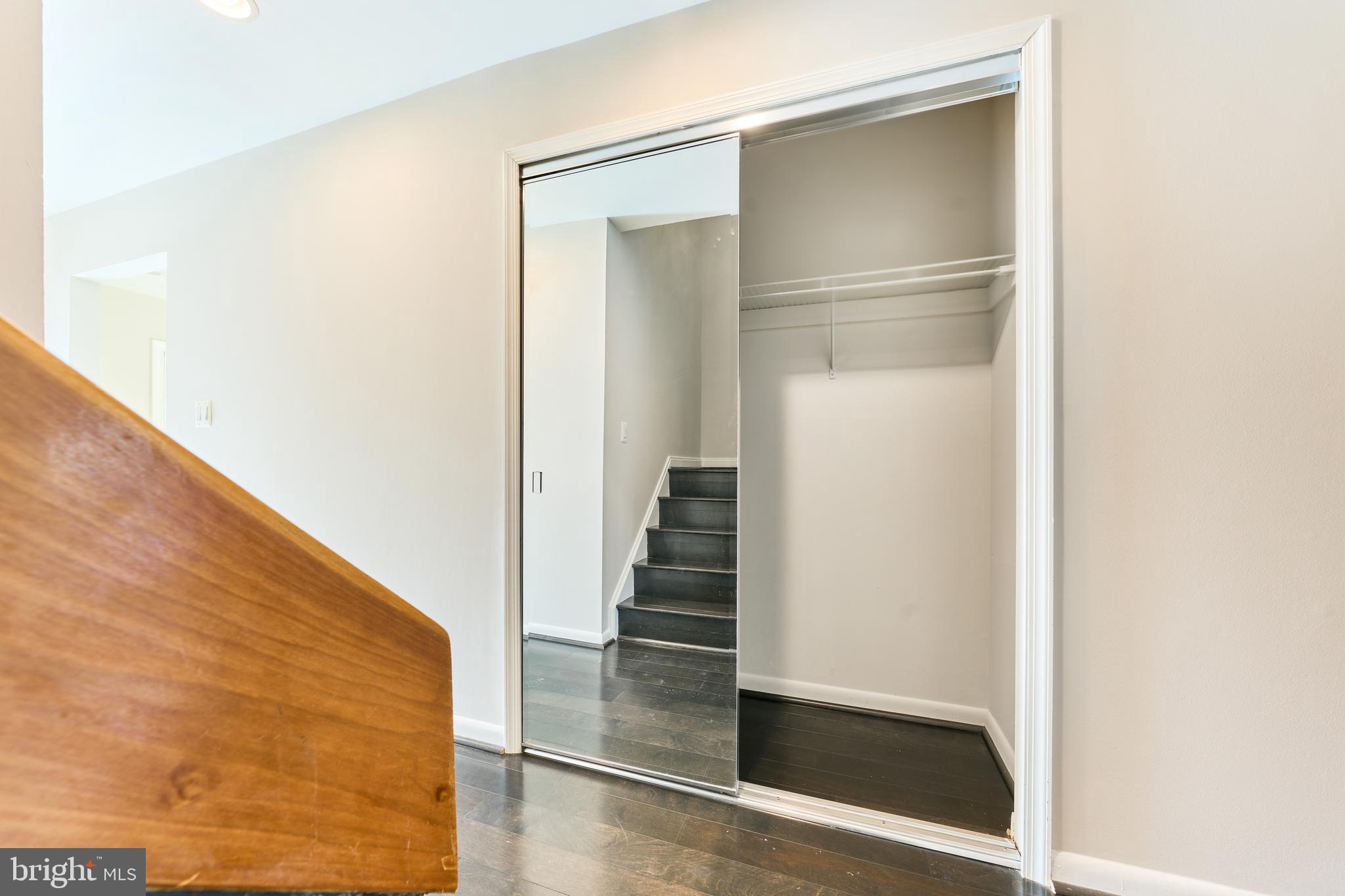 1904 Winterport Cl Reston, VA 20191 - Photo 6 of 55