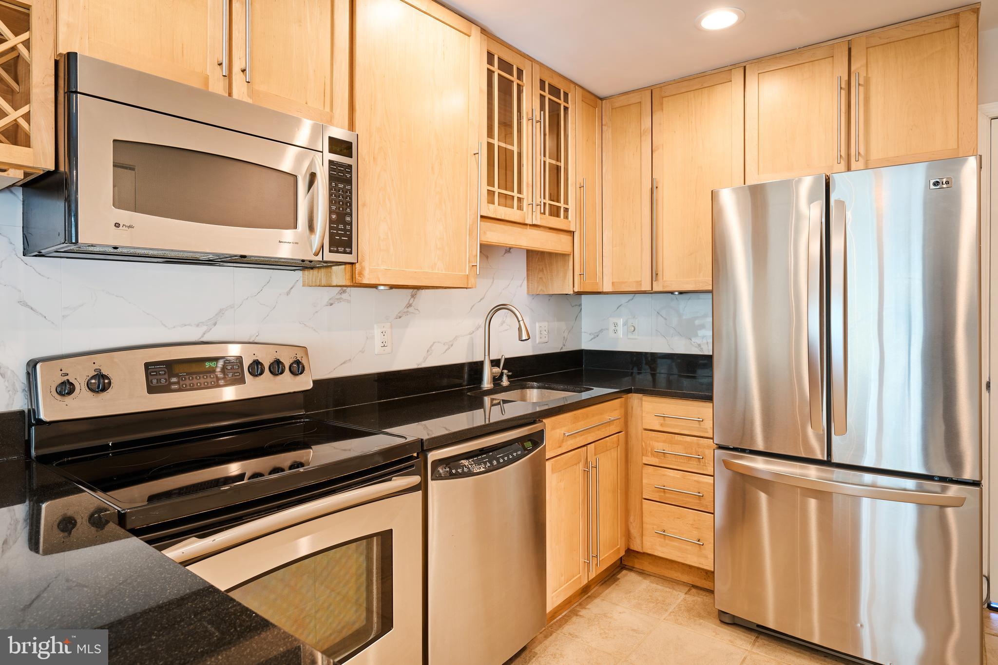 1904 Winterport Cl Reston, VA 20191 - Photo 9 of 55