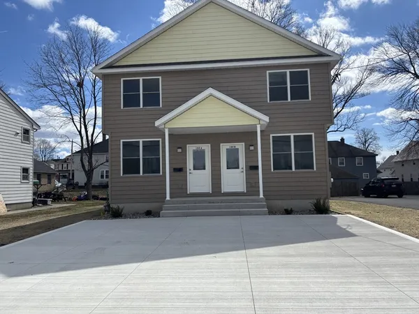 $2,200 | 184 Howard Street, Unit A, Ludlow, MA 01056