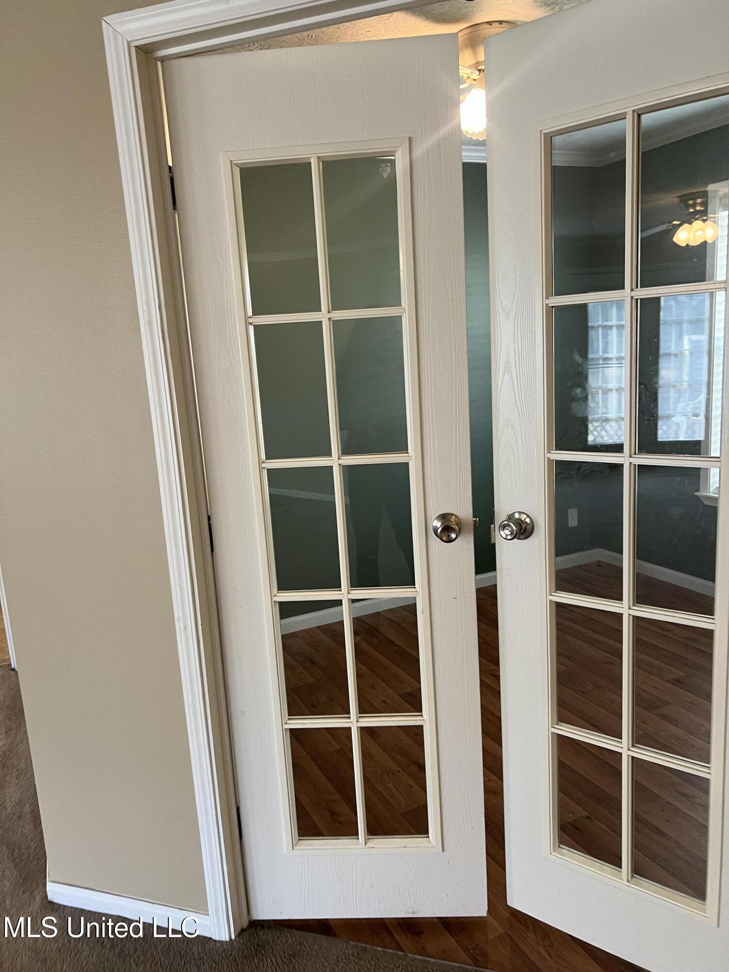 111 Cherokee Drive Florence, MS 39073 - Photo 13 of 35 IMG_1681