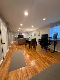 $210,000 | 2315 West Waveland Avenue, Unit B, Chicago, IL 60618