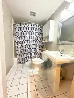 $210,000 | 2315 West Waveland Avenue, Unit B, Chicago, IL 60618