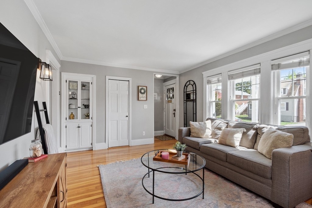 36 Bruce Road, Unit 1 Waltham, MA 02453 - Photo 8 of 28 Gallery Image 8