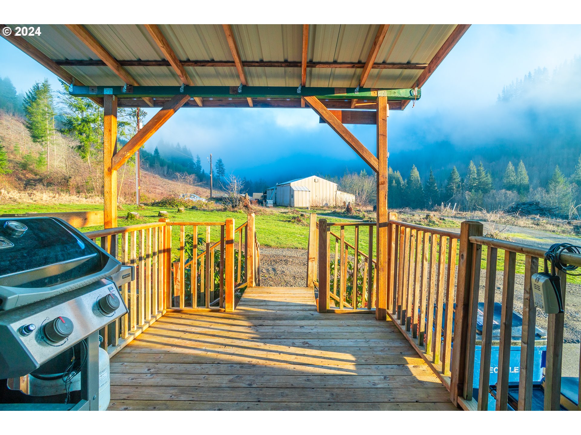 22233 Northeast Basket Flat Road Battle Ground, WA 98604 - Photo 39 of 46 a view of outdoor space and deck