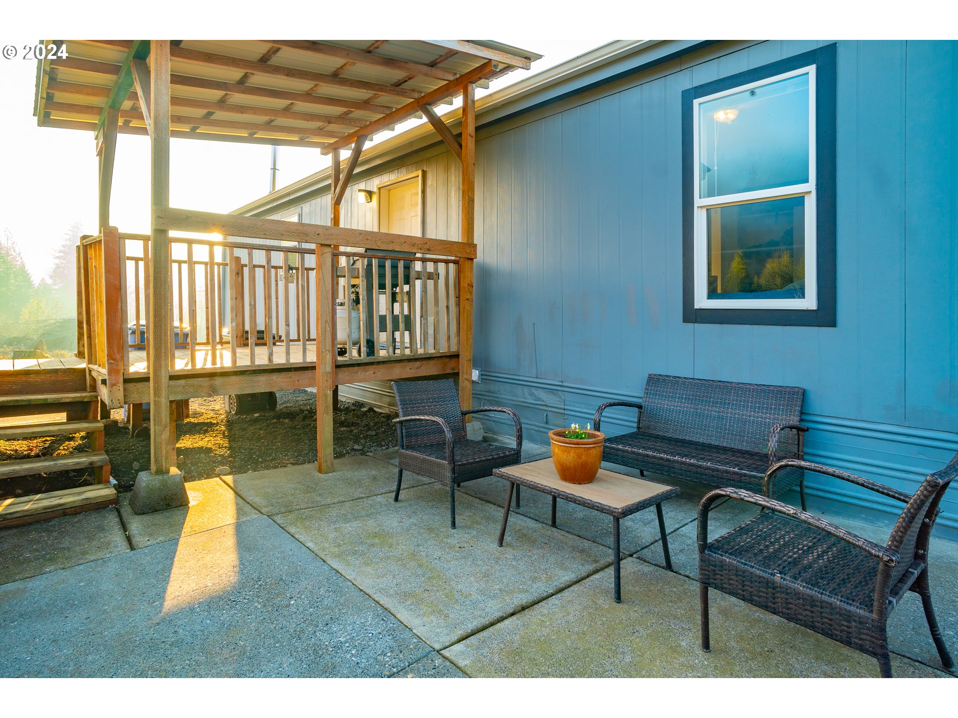 22233 Northeast Basket Flat Road Battle Ground, WA 98604 - Photo 40 of 46 a outdoor space with chairs