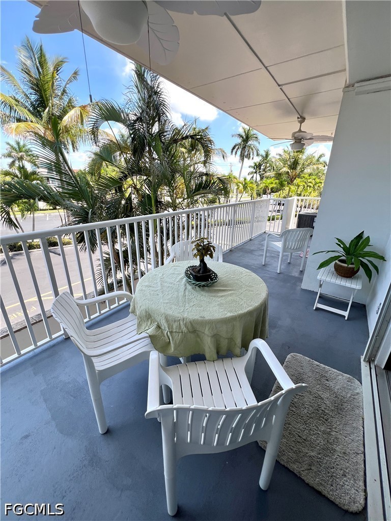 60 West Pelican Street, Unit 202 Naples, FL 34113 - Photo 11 of 21