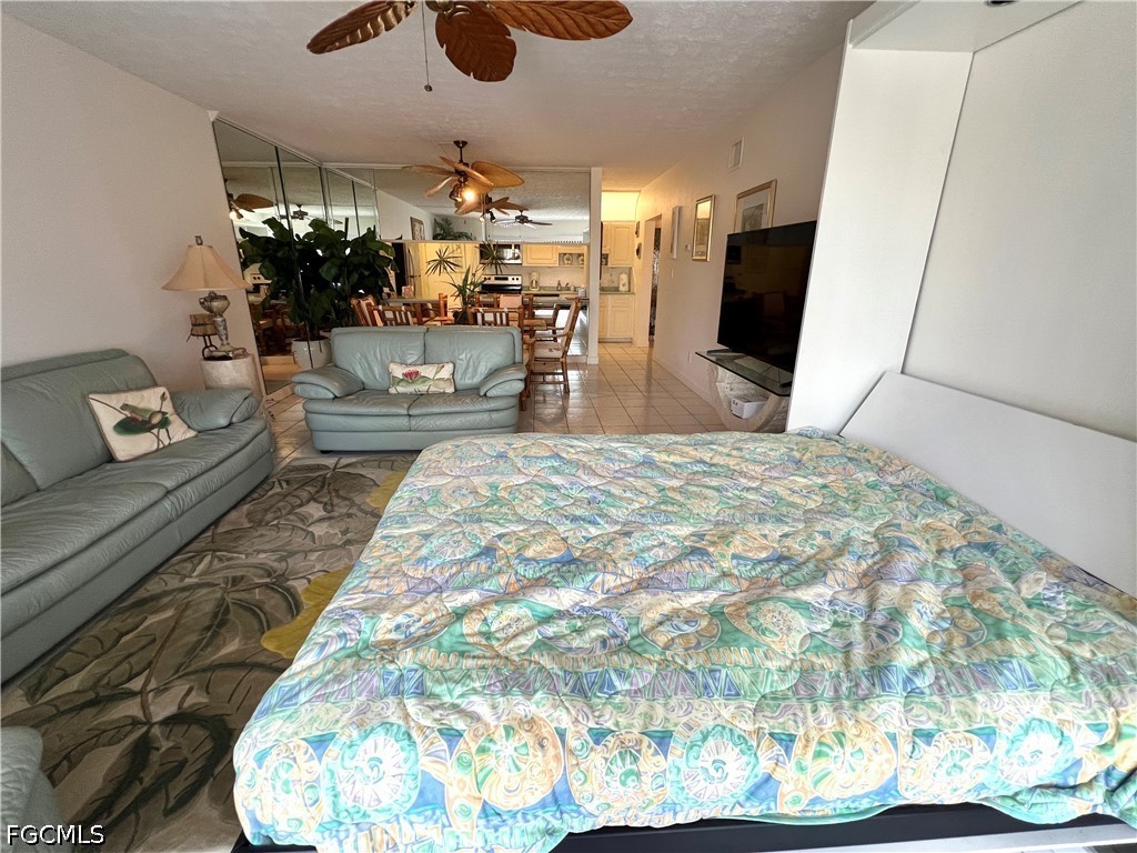 60 West Pelican Street, Unit 202 Naples, FL 34113 - Photo 13 of 21