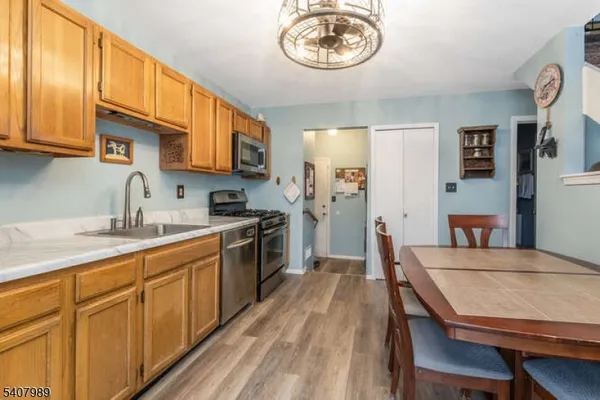$549,000 | 275 Crabtree Court, Bernards, NJ 07920