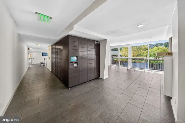 $284,900 | 3333 University Boulevard West, Unit 606, Kensington, MD 20895