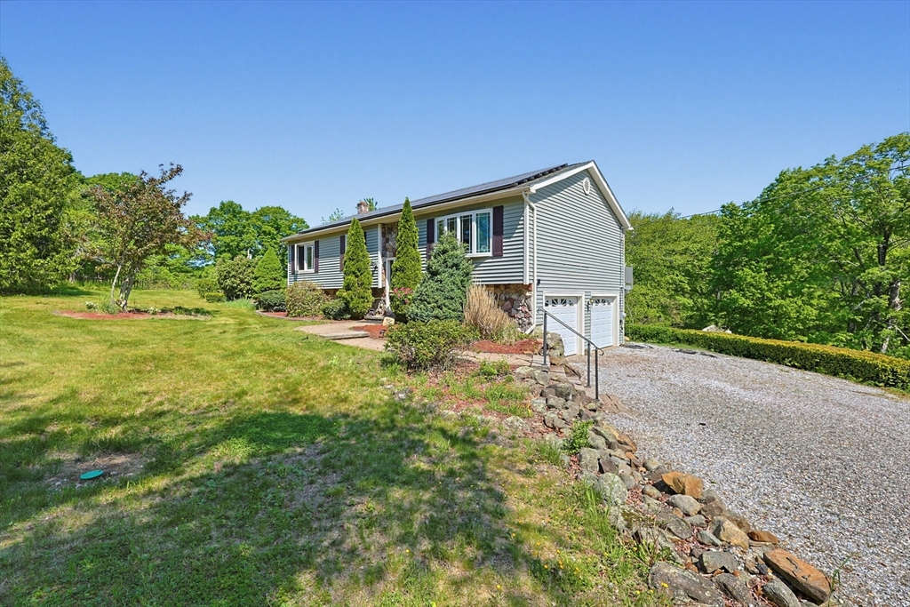 77 May Hill Road Monson, MA 01057 - Photo 5 of 36