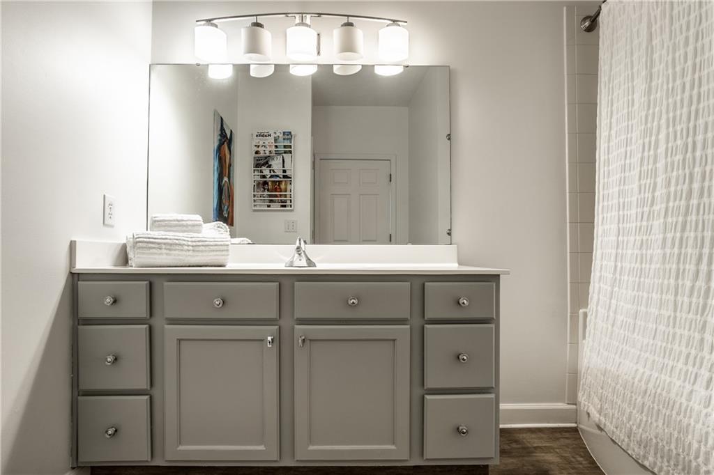 1495 Shadow Ridge Road Indianapolis, IN 46280 - Photo 13 of 18 Gallery Image 13