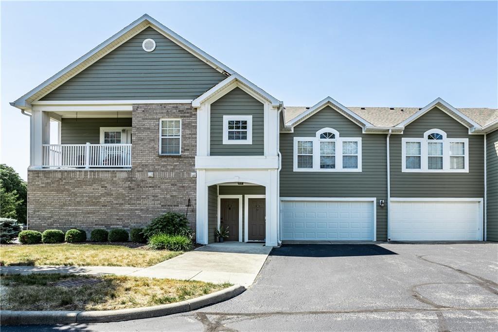 1495 Shadow Ridge Road Indianapolis, IN 46280 - Photo 2 of 18 Gallery Image 2