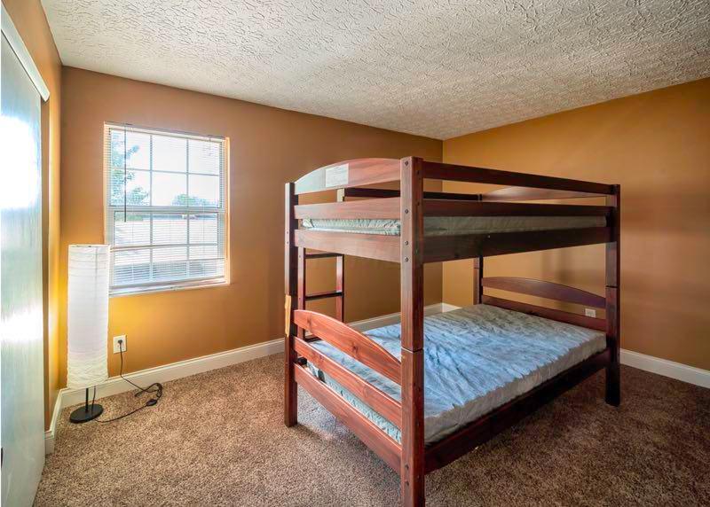 7925 Meadowhaven Boulevard, Unit 8 Columbus, OH 43235 - Photo 5 of 10 Gallery Image 5