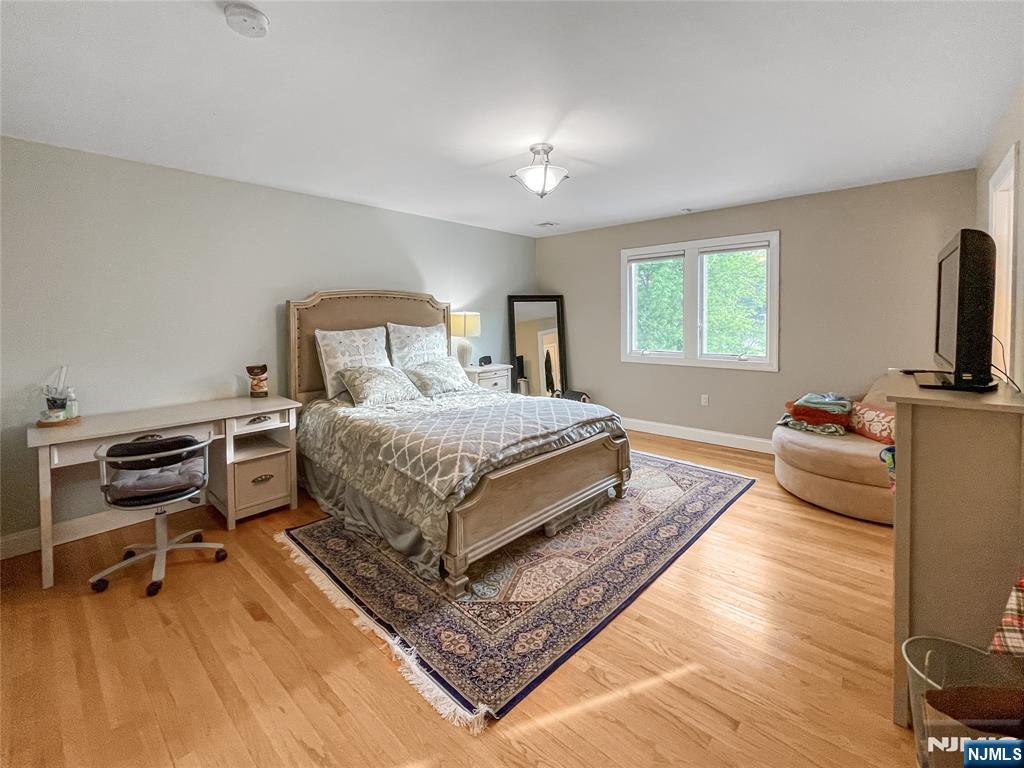 445 Nevada Street Paramus, NJ 07652 - Photo 44 of 50