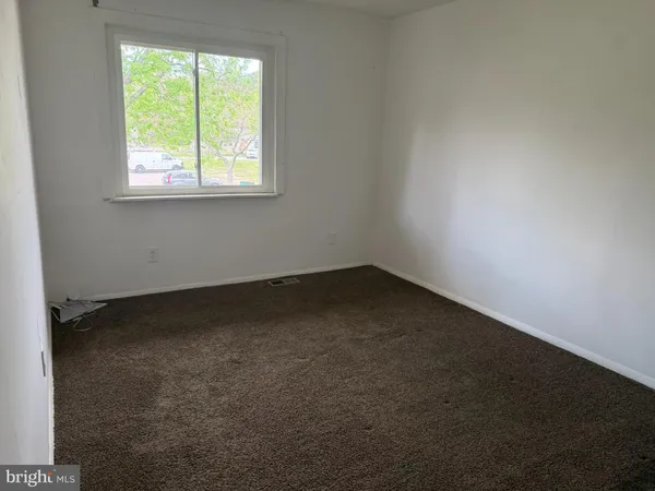 $2,000 | 25 Memphis Court, Sicklerville, NJ 08081