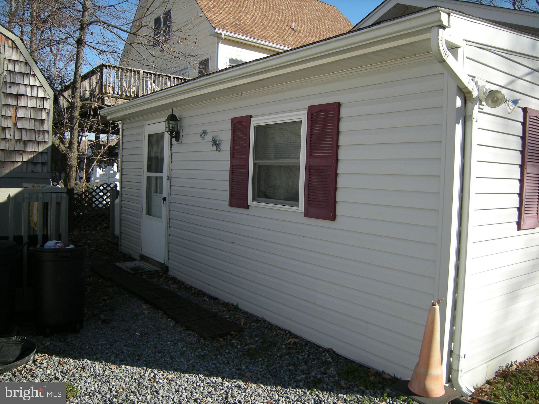 4722 Idlewilde Road Shady Side, MD 20764 - Photo 4 of 29 Exterior (Rear)