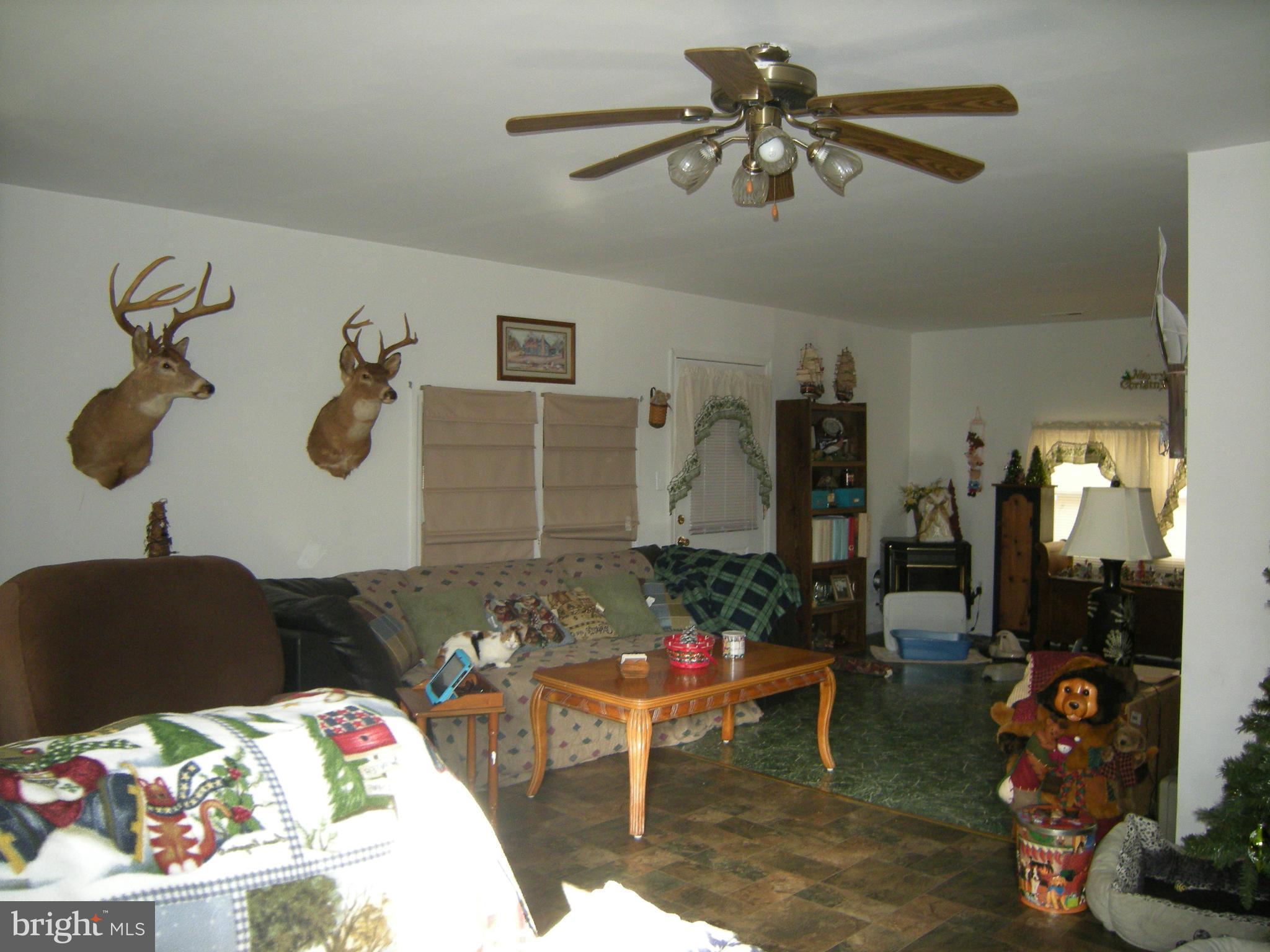 4722 Idlewilde Road Shady Side, MD 20764 - Photo 8 of 29 Living Room