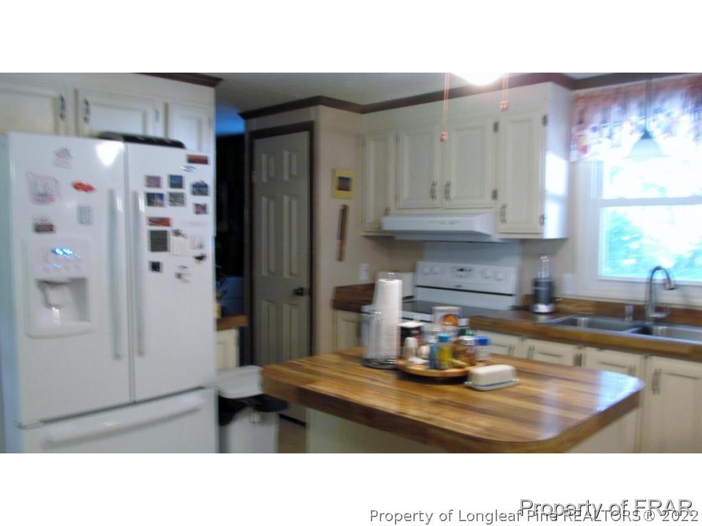 3165 Beard Road Eastover, NC 28312 - Photo 6 of 33 Gallery Image 6