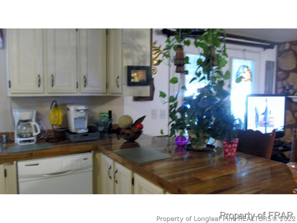 3165 Beard Road Eastover, NC 28312 - Photo 8 of 33 Gallery Image 8